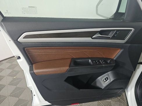 Used 2022 Volkswagen Atlas SE w/ Panoramic Sunroof Package image 27