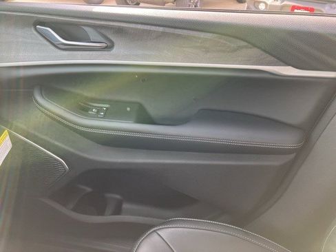 New 2025 Jeep Grand Cherokee Limited w/ Trailer Tow Package image 20