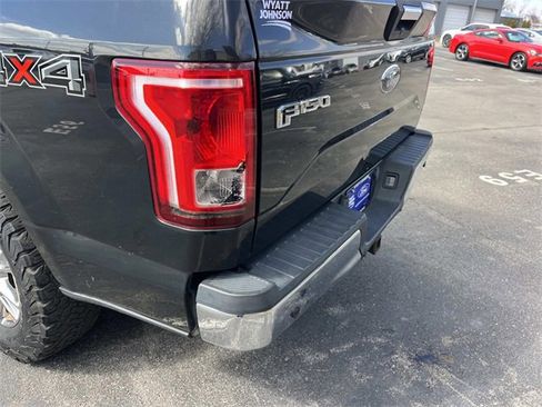 Used 2015 Ford F150 XLT w/ Equipment Group 302A Luxury image 10