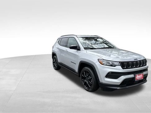 New 2026 Jeep Compass Latitude w/ Quick Order Package 29K image 9