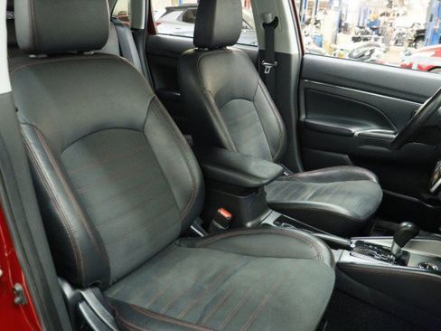 Used 2023 Mitsubishi Outlander Sport SE AWD/4WD image 23