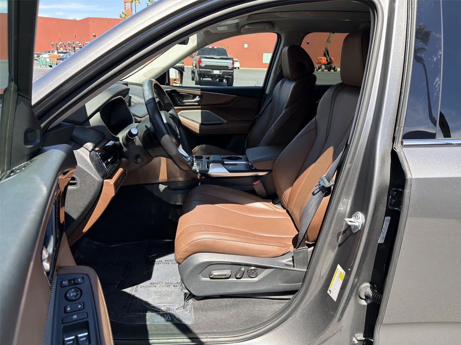 Certified 2024 Acura MDX w/ Technology Package AWD/4WD image 12