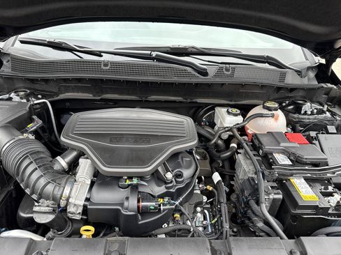 Used 2025 Chevrolet Blazer RS image 13