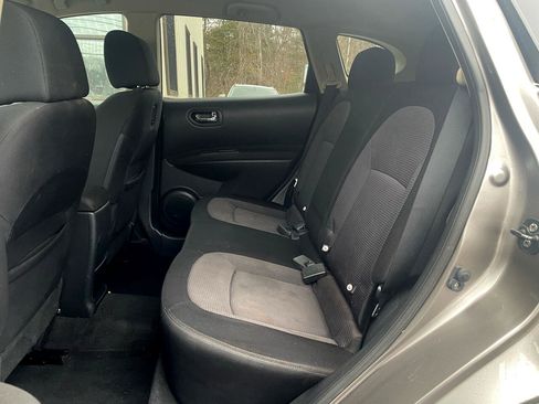 Used 2013 Nissan Rogue SV image 9