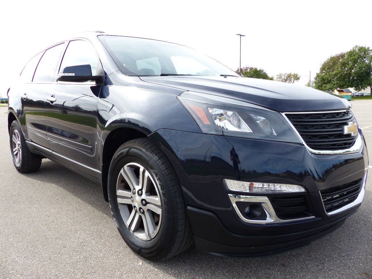 Used 2017 Chevrolet Traverse LT AWD/4WD image 11