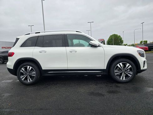 New 2026 Mercedes-Benz GLB 250 4MATIC image 7