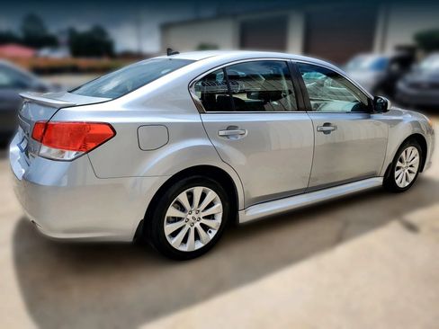 Used 2012 Subaru Legacy 3.6R Limited AWD/4WD image 16