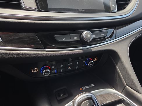 Used 2019 Buick Enclave Avenir w/ Avenir Technology Package FWD image 24