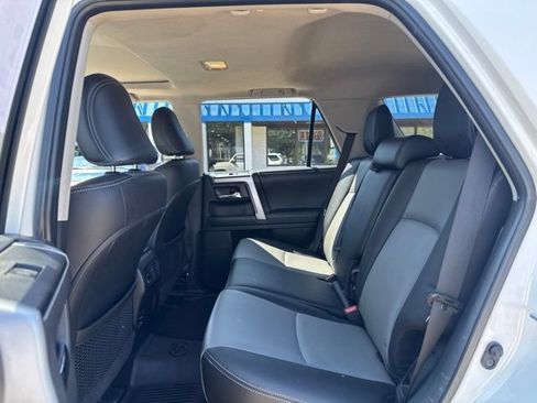Used 2018 Toyota 4Runner SR5 Premium AWD/4WD image 11