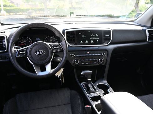 Used 2021 Kia Sportage LX FWD image 13