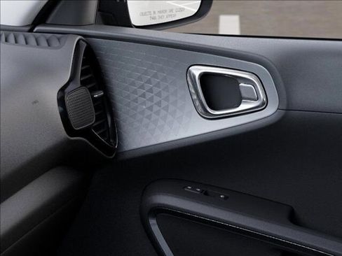 New 2025 Kia Soul S image 25