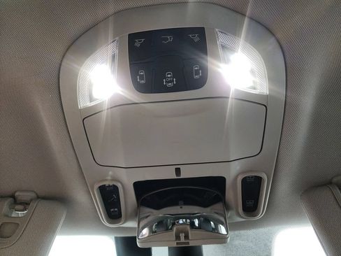 Used 2022 Chrysler Pacifica Limited FWD image 21