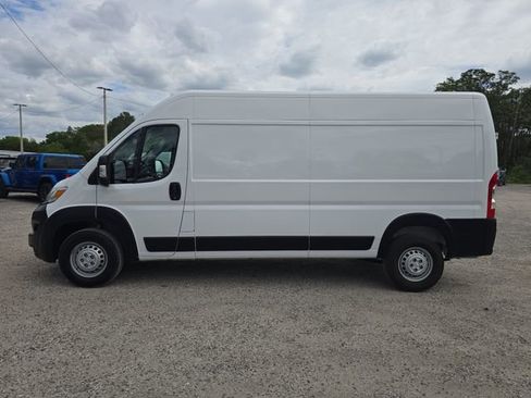 Used 2025 RAM ProMaster 2500 w/ Convenience Group FWD image 7