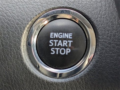 Used 2024 Toyota Camry SE image 29