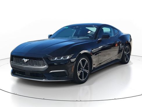 Used 2024 Ford Mustang Coupe image 2