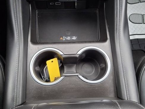 Used 2021 Chevrolet Tahoe LT image 22