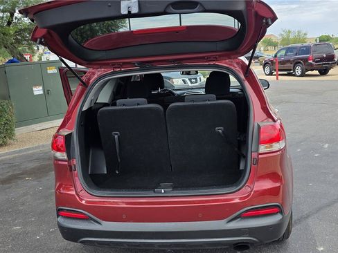 Used 2017 Kia Sorento FWD w/ LX Convenience Package image 10