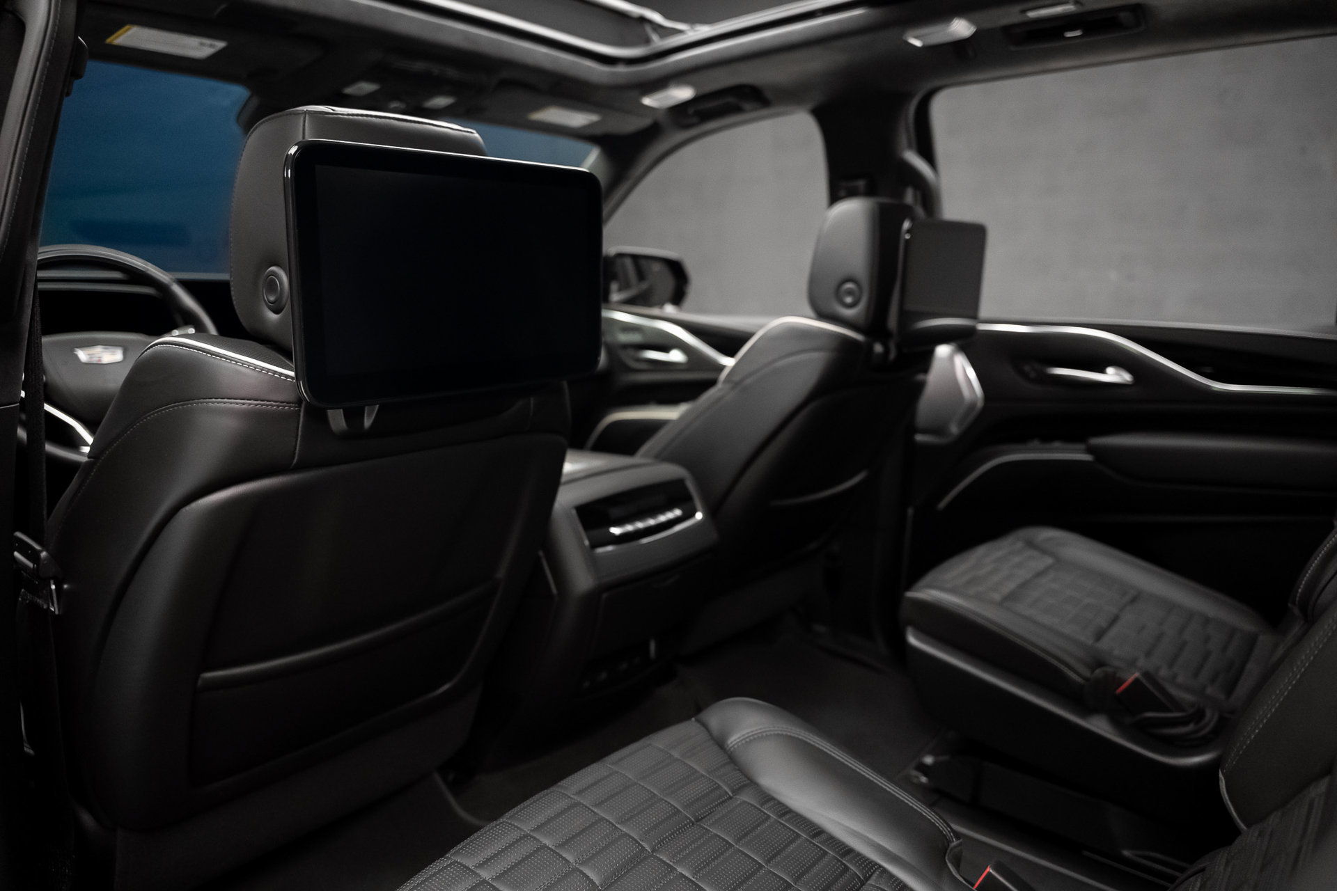 Used 2023 Cadillac Escalade ESV V AWD/4WD image 74