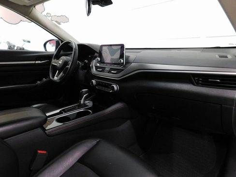 Used 2023 Nissan Altima 2.5 SR image 90