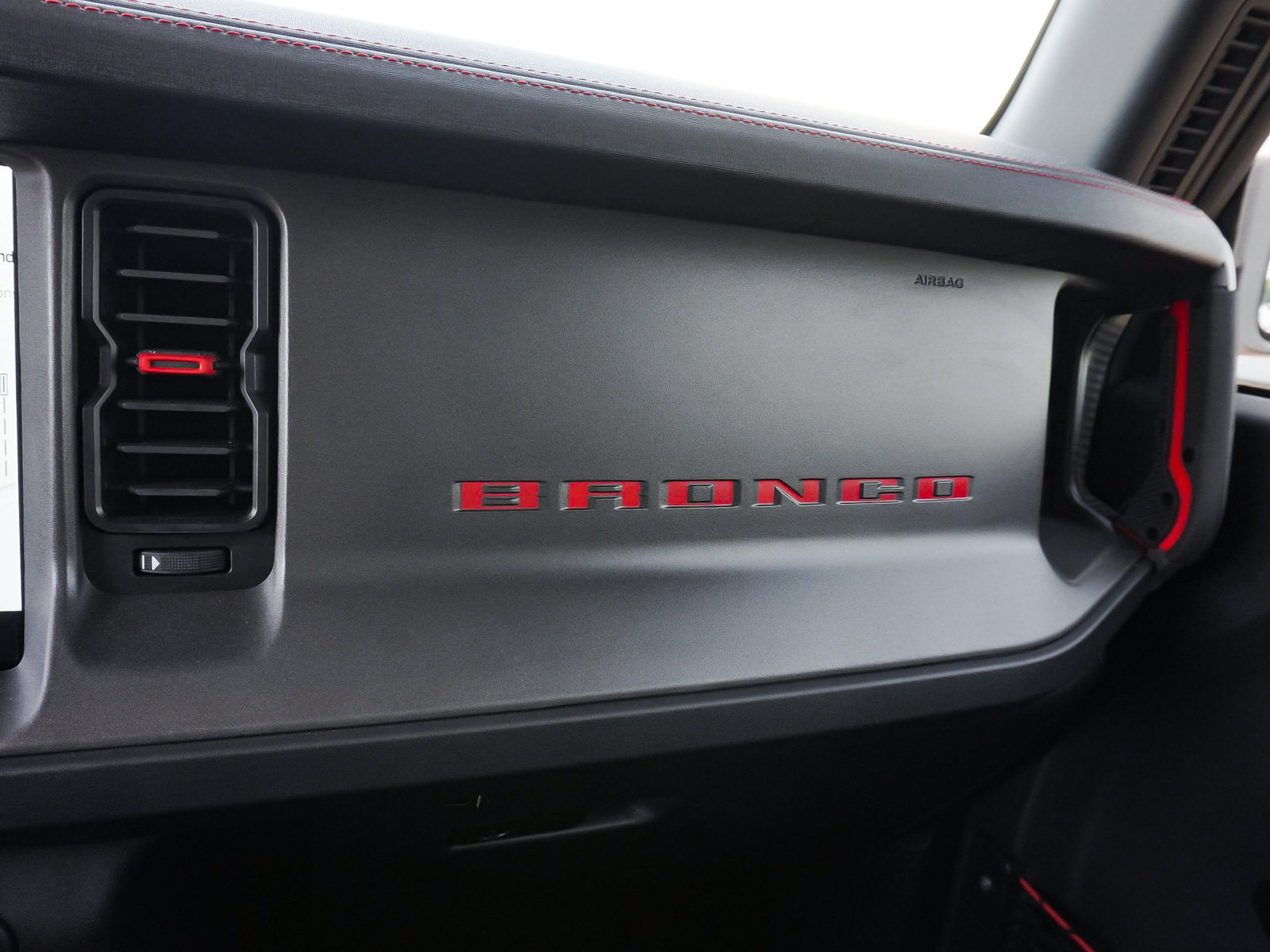 Used 2026 Ford Bronco Raptor w/ Interior Carbon Fiber Pack AWD/4WD image 32
