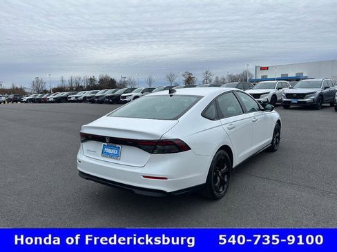 Used 2025 Honda Accord SE image 6