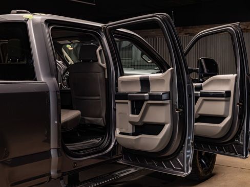 Used 2021 Ford F250 XLT image 26