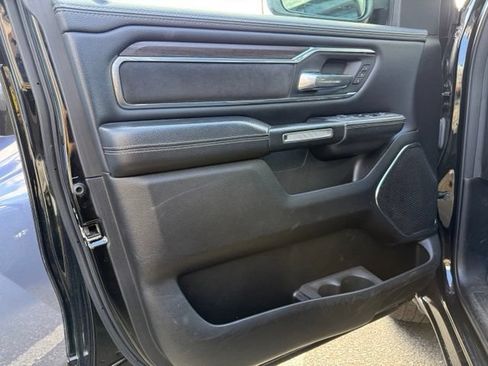 Used 2025 RAM 1500 Laramie AWD/4WD image 6