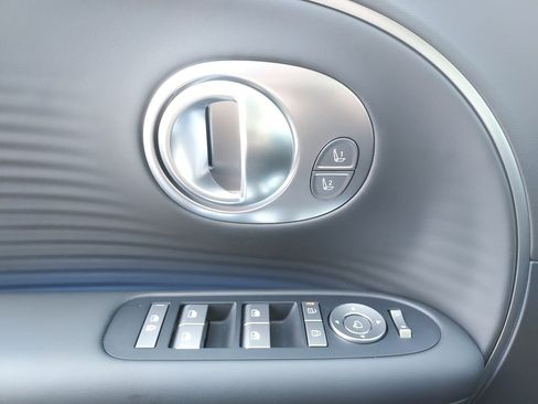 New 2026 Hyundai Ioniq 9 Limited image 32