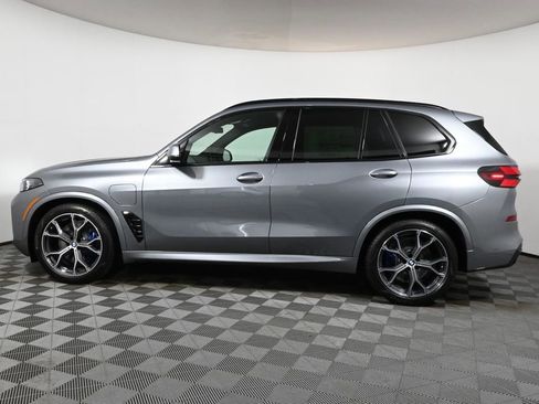 Used 2026 BMW X5 xDrive50e w/ M Sport Package image 2