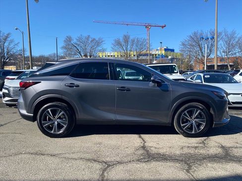 Used 2023 Lexus RX 350 Premium image 2