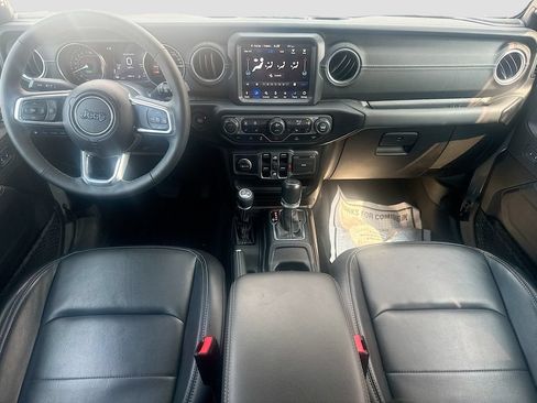 Used 2023 Jeep Wrangler Unlimited Sahara w/ Cold Weather Group AWD/4WD image 25