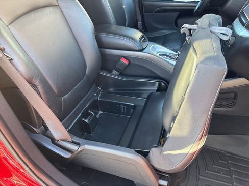 Used 2015 Dodge Journey SXT w/ Sun/Sound Group image 31