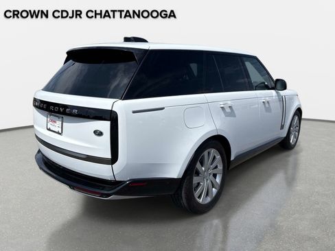 Used 2023 Land Rover Range Rover SE AWD/4WD image 4
