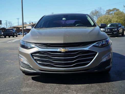Used 2020 Chevrolet Malibu LT image 9