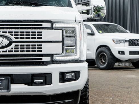 Used 2017 Ford F250 Platinum w/ Platinum Ultimate Package AWD/4WD image 10