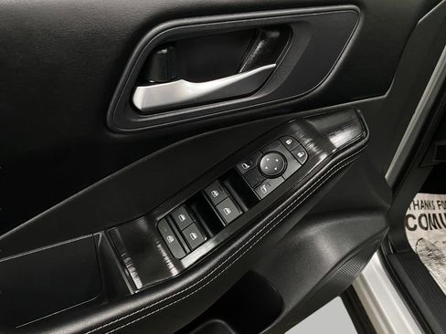 Certified 2025 Nissan Rogue SV image 30