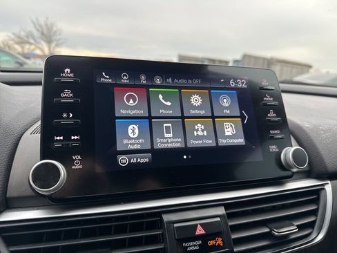 Used 2021 Honda Accord Touring image 19