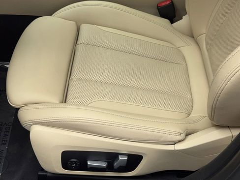 Used 2022 BMW i4 eDrive40 w/ Premium Package image 42