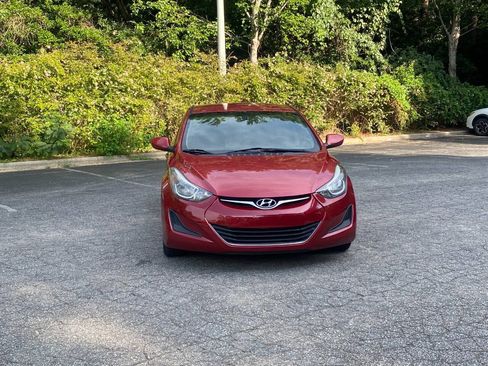 Used 2015 Hyundai Elantra SE FWD image 2