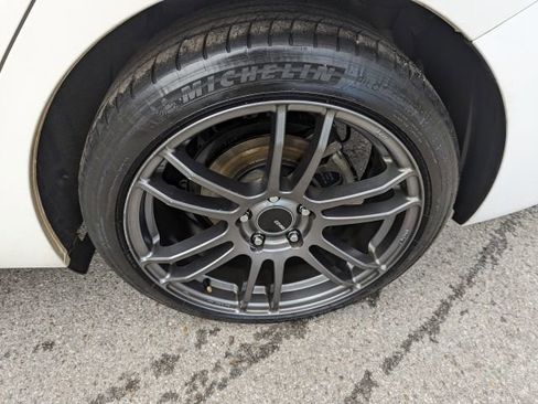 Used 2018 MAZDA MAZDA3 Grand Touring w/ Premium Equipment Package image 28