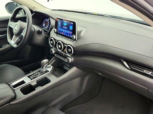 Used 2024 Nissan Sentra SV image 24