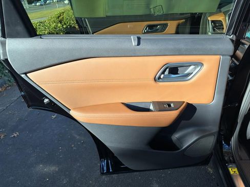 New 2026 Nissan Rogue Platinum image 32