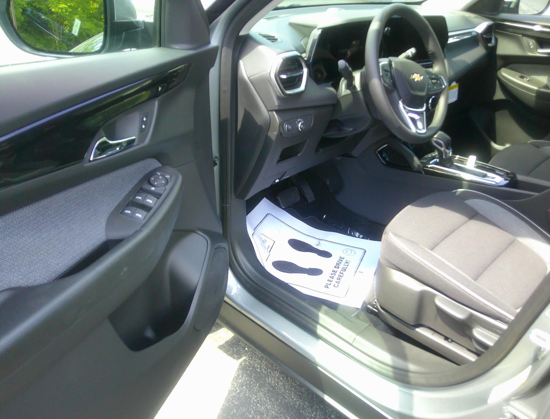 Used 2023 Jeep Compass Trailhawk AWD/4WD image 10