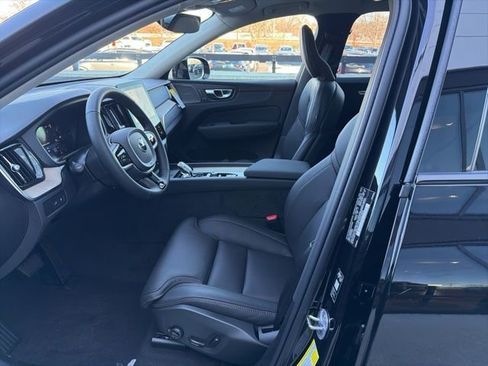 New 2026 Volvo XC60 T8 Ultra w/ Protection Package Premier AWD/4WD image 9