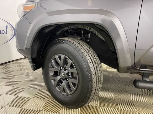 Certified 2023 Toyota Tacoma SR5 AWD/4WD image 21