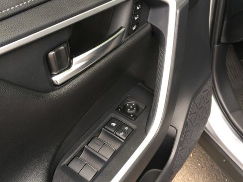 Used 2024 Toyota RAV4 Limited w/ Advanced Technology Package AWD/4WD image 19