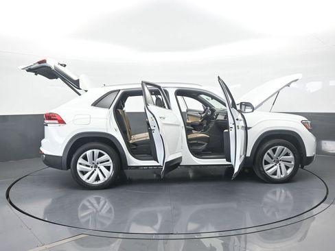 Used 2021 Volkswagen Atlas Cross Sport SE w/ Panoramic Sunroof Package image 77