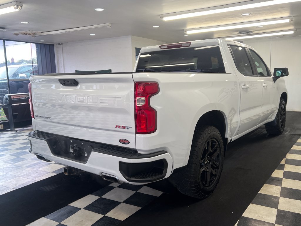 Used 2024 Chevrolet Silverado 1500 RST AWD/4WD image 18