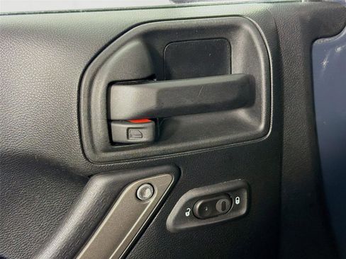 Used 2017 Jeep Wrangler Sport w/ Quick Order Package 24S image 17