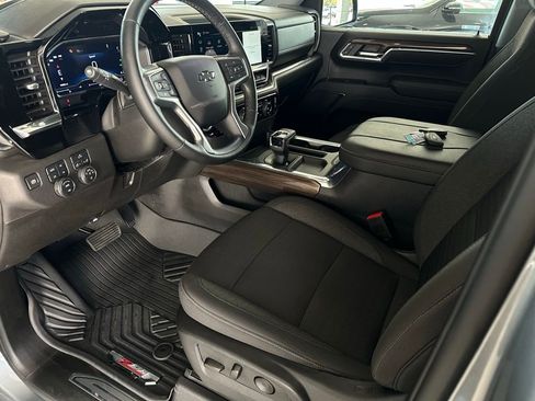 Certified 2024 Chevrolet Silverado 1500 RST image 10
